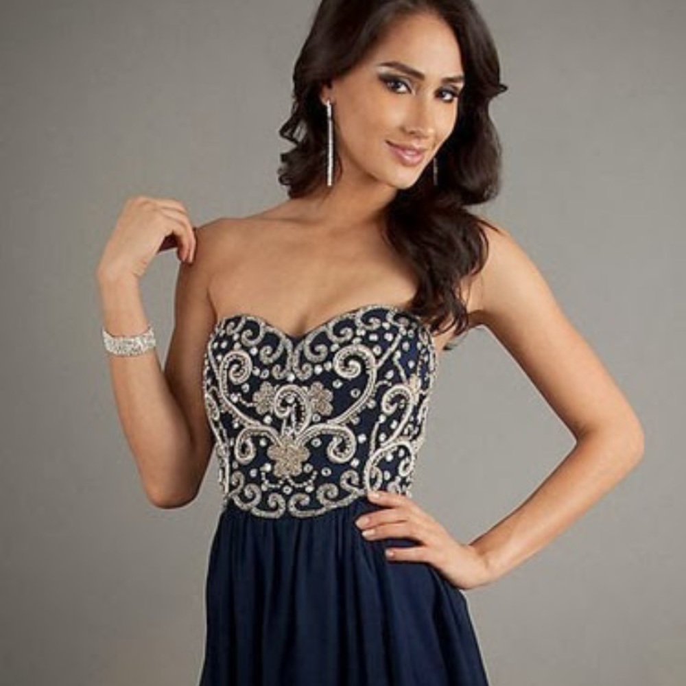 Sean Collection Prom/Homecoming Dress